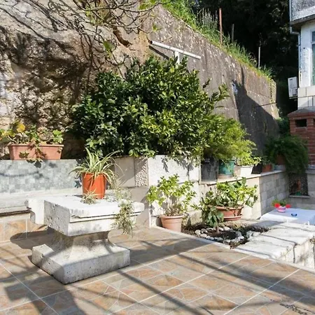 Kusalo- Basic Triple With Patio Dubrovnik